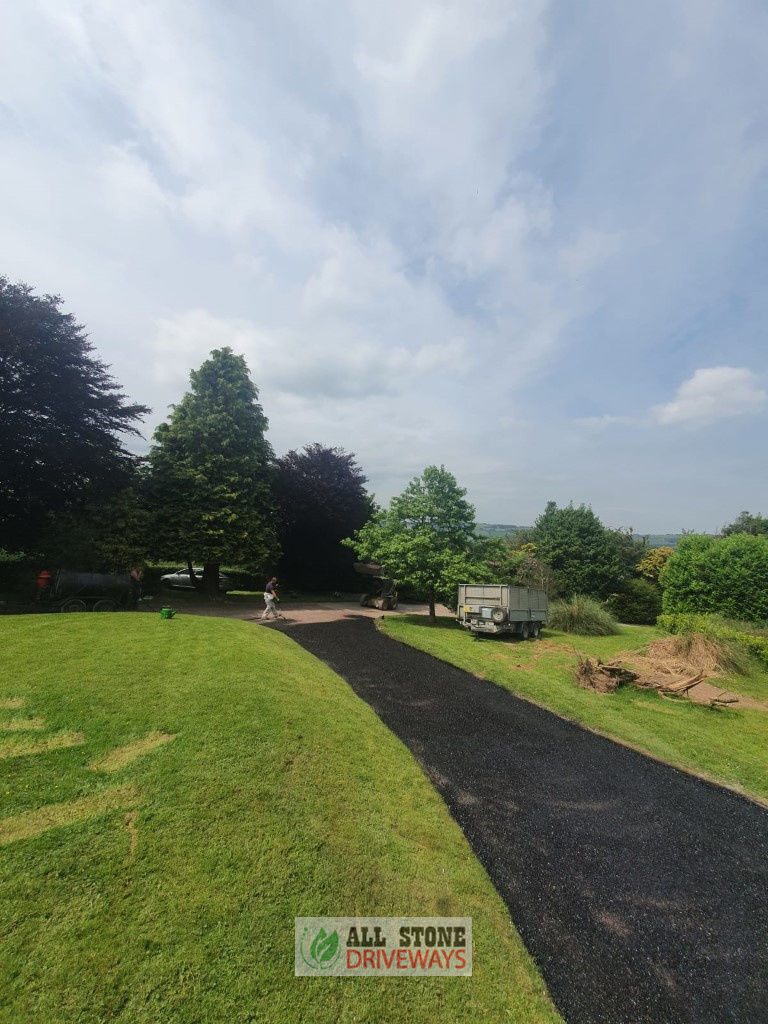 Double Coated Tar and Chip Driveway in Cork City